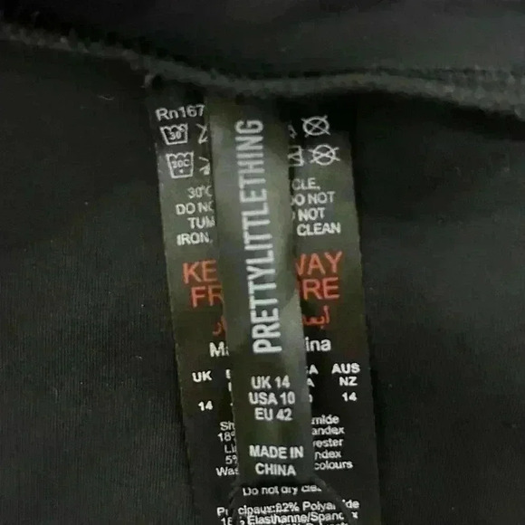 NWT Pretty Little Thing Black Long Sleeve Zip Mock Neck Scuba Swimsuit Size 10 - Picture 1 of 8